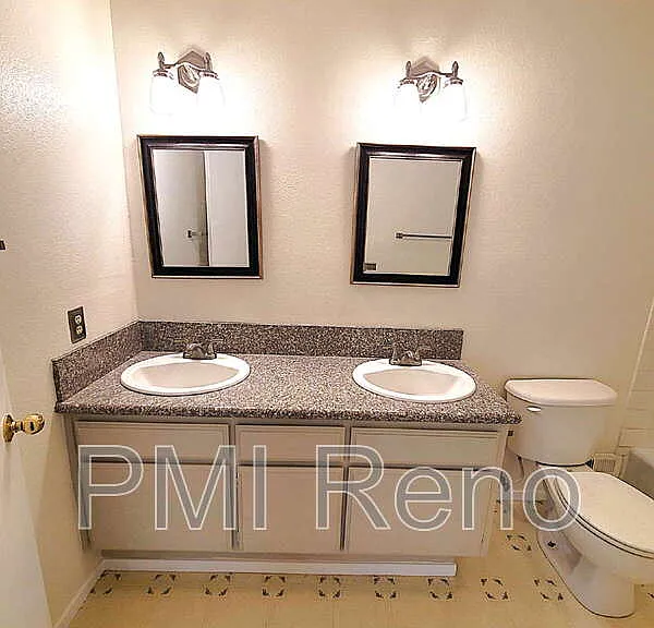 6403 Meadow Country Dr — Photo 16