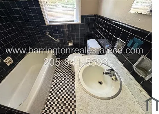 140 Carol Dr — Photo 5