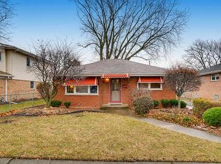 8229 Mason Ave, Burbank, IL