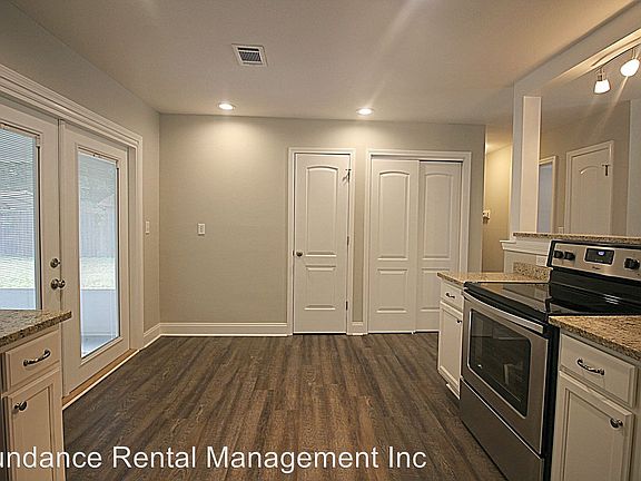5th image of 204 22nd St