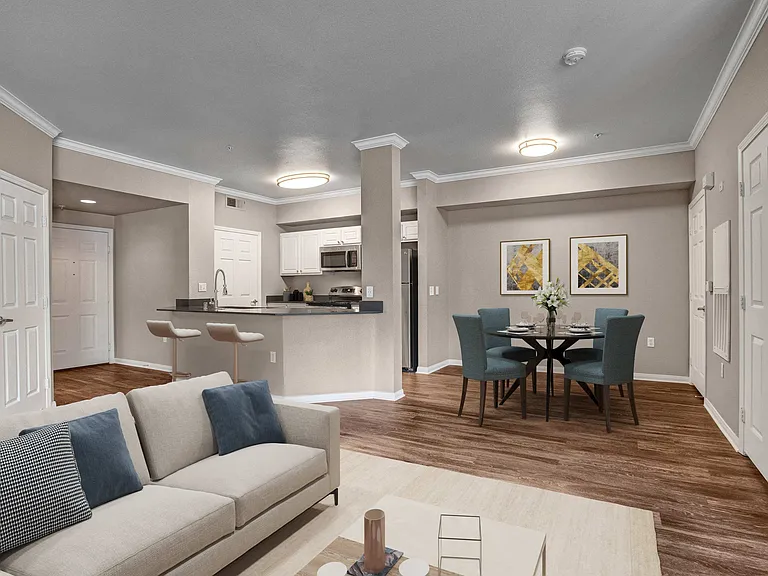 Broadleaf Apartments — Photo 19