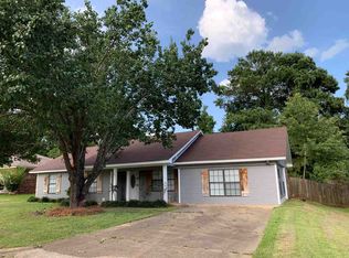 732 Sandy Ln, Pearl, MS 39208