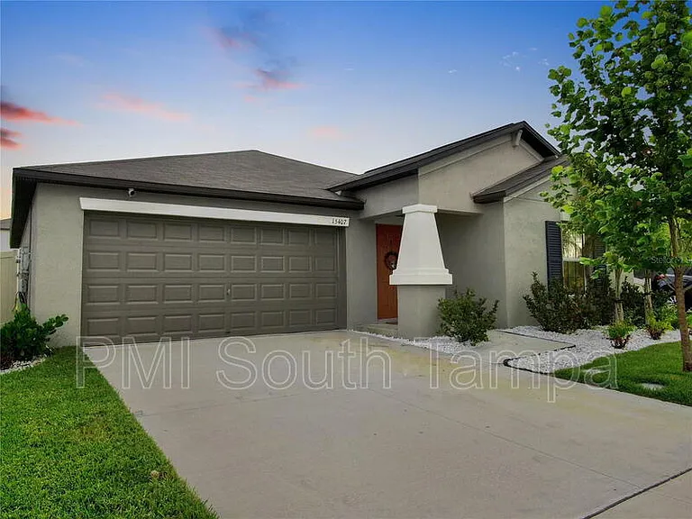 15407 Miller Creek Dr — Photo 1
