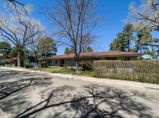 332 Manhattan Loop, Los Alamos, NM 87544