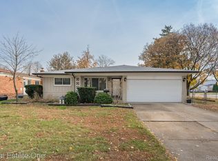 36108 Weber Dr, Sterling Heights, MI 48310