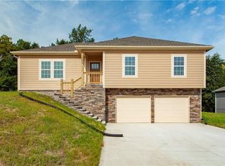 1006 Deer Run, Warrensburg, MO 64093