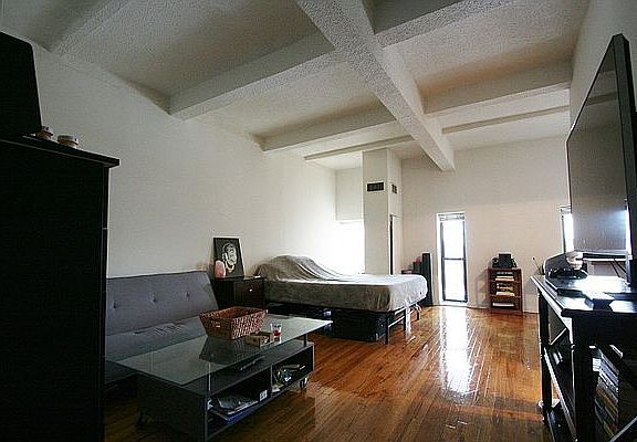 2nd image of 160 Bleecker St APT 8EE