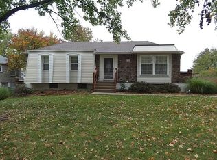 3101 NW Canterbury Rd, Blue Springs, MO 64015