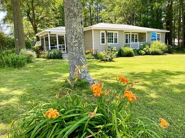 204 Chesapeake St, Reedville, VA 22539