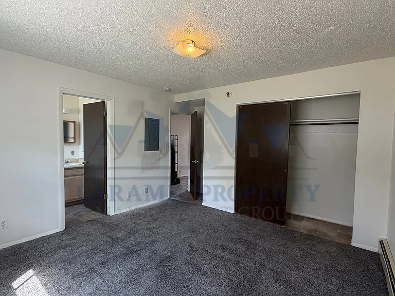 702 Downey St #9 — Photo 4