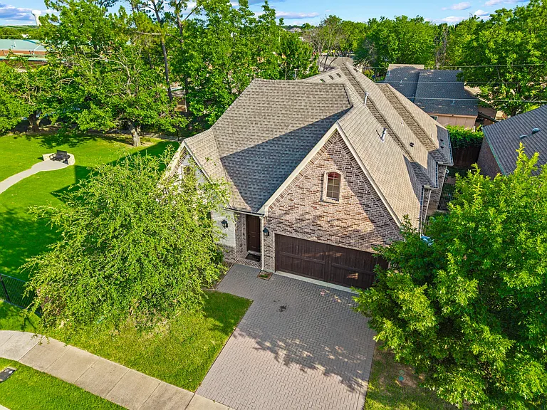 816 Brookstone Ct — Photo 20