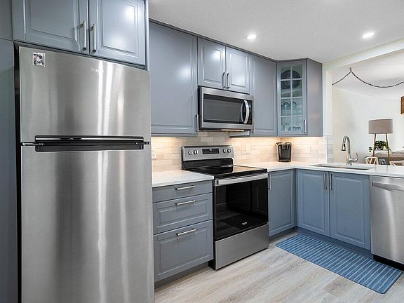 3rd image of 5155 E Sabal Palm Boulevard #108