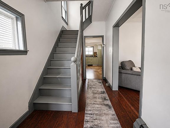 3rd image of 22 Rodney Rd