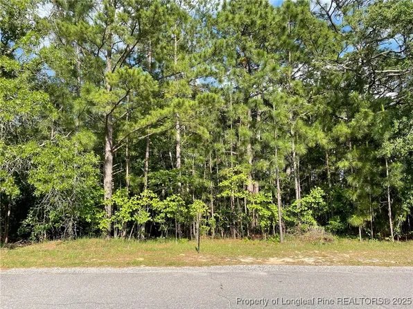 7904 Bankers Dr, Fayetteville, NC 28311
