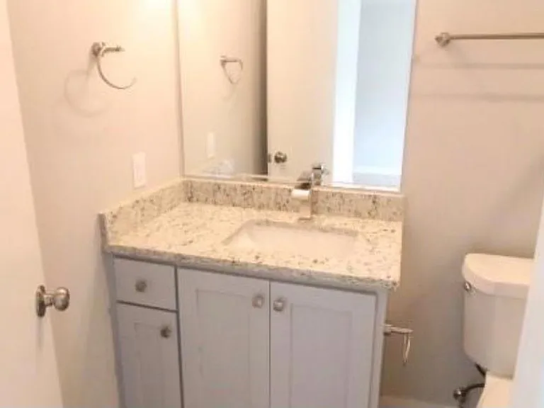 9404 Menchaca Rd #A — Photo 15