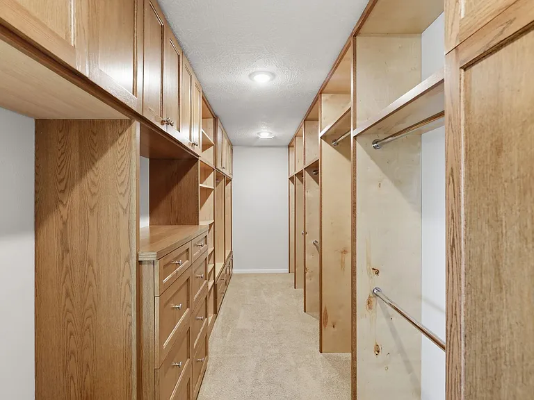 10138 Bayou Manor Ln — Photo 12