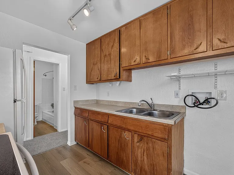 6810 W Mexico Dr — Photo 4