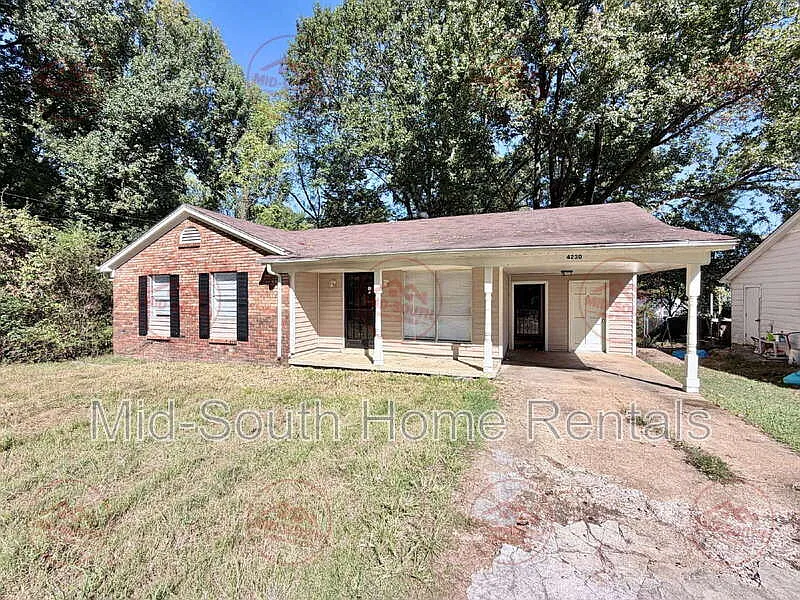 3 bed, 1.5 bath, 1510 sqft, $1,250 — Photo 1