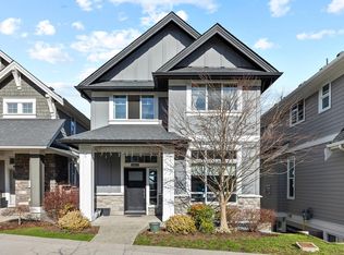 15825 Wills Brook Way, Surrey, BC V3Z 0N4