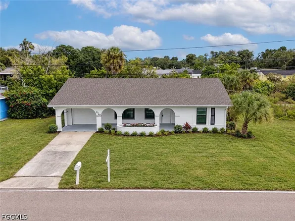1570 Inverness St, Pt Charlotte, FL 33952