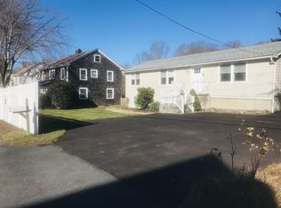 10 Railroad Ave #1, Rockport, MA 01966