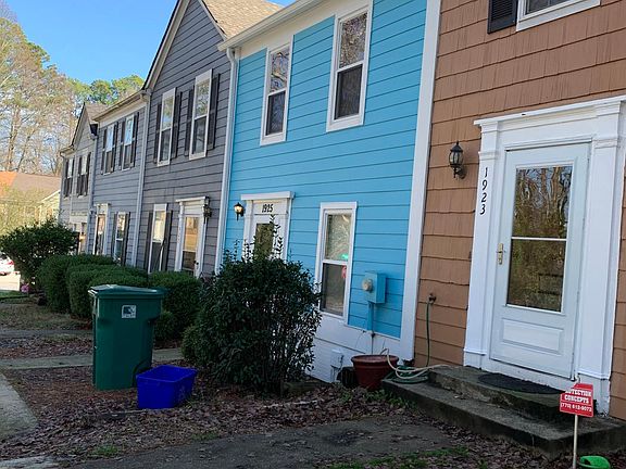 2nd image of 1923 Shenandoah Valley Ln SE
