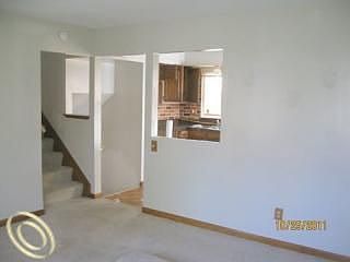 3rd image of 8201 Carrousel Blvd