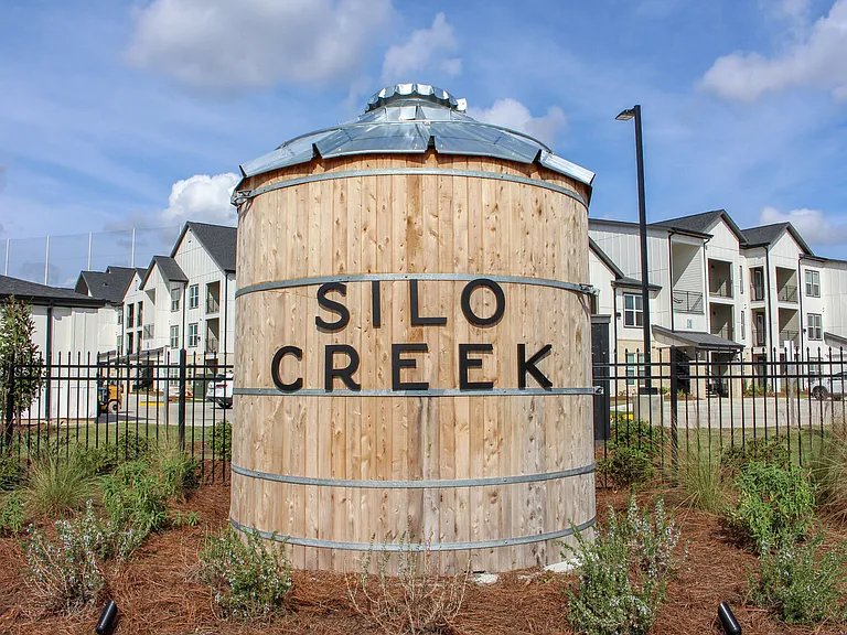 Silo Creek Apartments — Photo 23