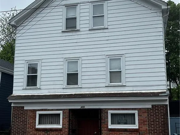 800 Douglas Ave, Providence, RI 02908