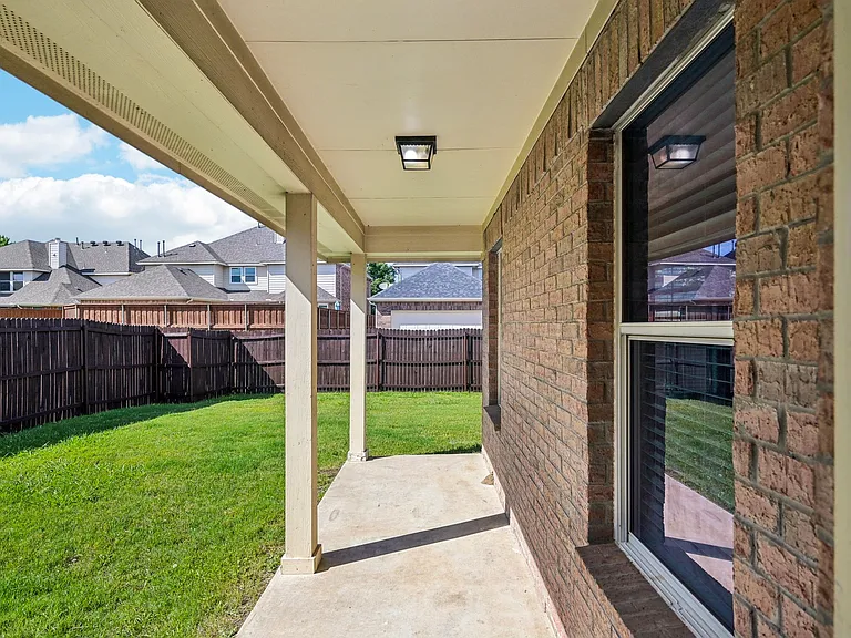 1280 Seymour Dr — Photo 25