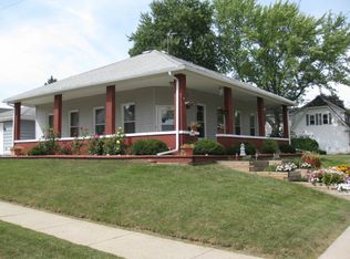 1326 S 3rd St, Watertown, WI 53094