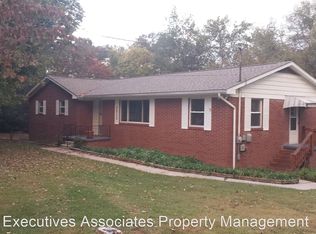 2512 Mentor Rd, Louisville, TN 37777