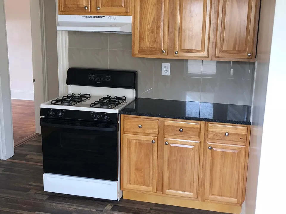 59 Myrtle Ave #1
