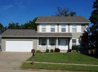 925 Chestnut Oak Dr, Saint Charles, MO 63303