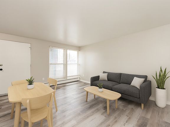 3rd image of 2130 E Boulder St APT 105