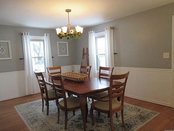 5th image of 48 Beverly Pl