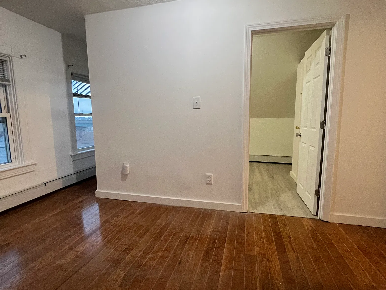 2 bed, 911 sqft, $1,800 — Photo 3