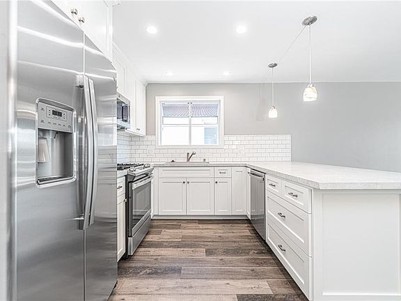 2nd image of 1808 W Balboa Blvd #B