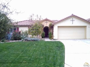9407 Aphrodite St, Bakersfield, CA 93306