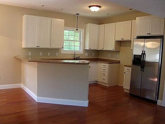 5th image of 316 Villa View Dr