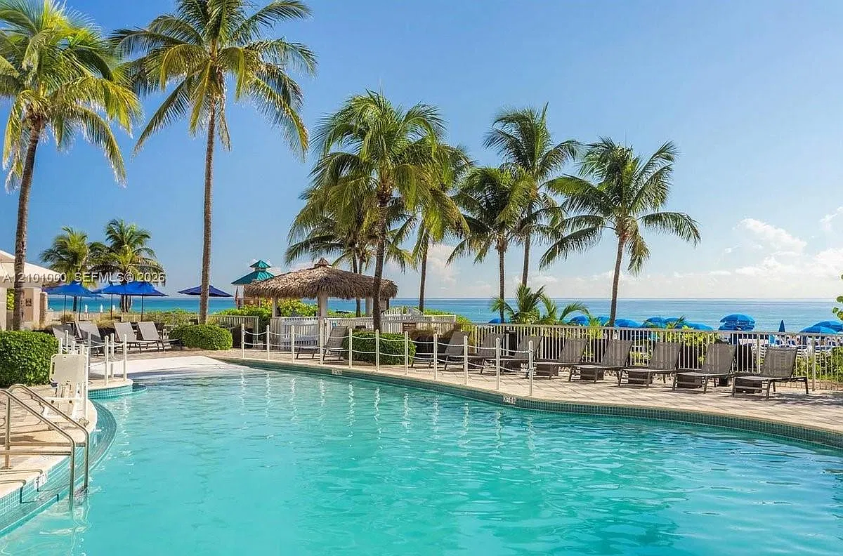 Ocean Point Beach Club Co — Photo 1