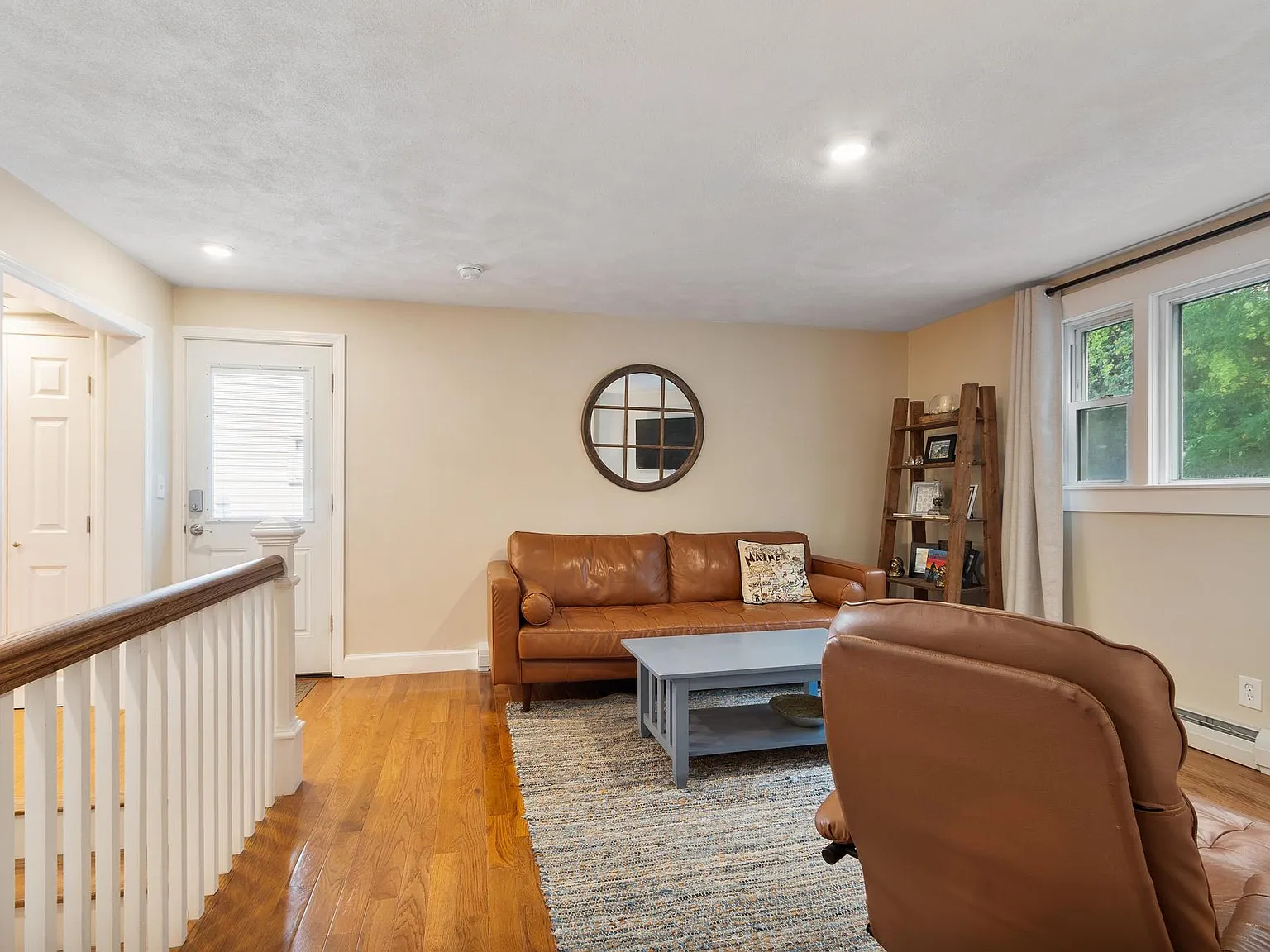 2 bed, 1574 sqft, $2,700 — Photo 4