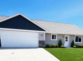 425 4th Ave SE, Saint Joseph, MN 56374