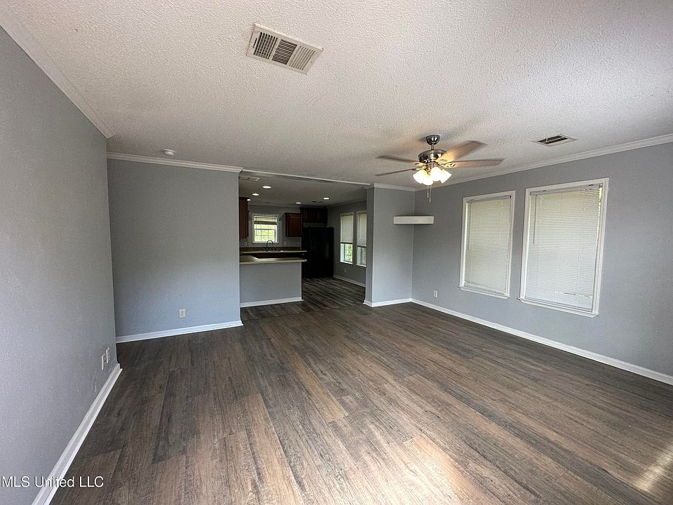 6020 E Neshoba St 6022, Bay Saint Louis, MS 39520 Zillow