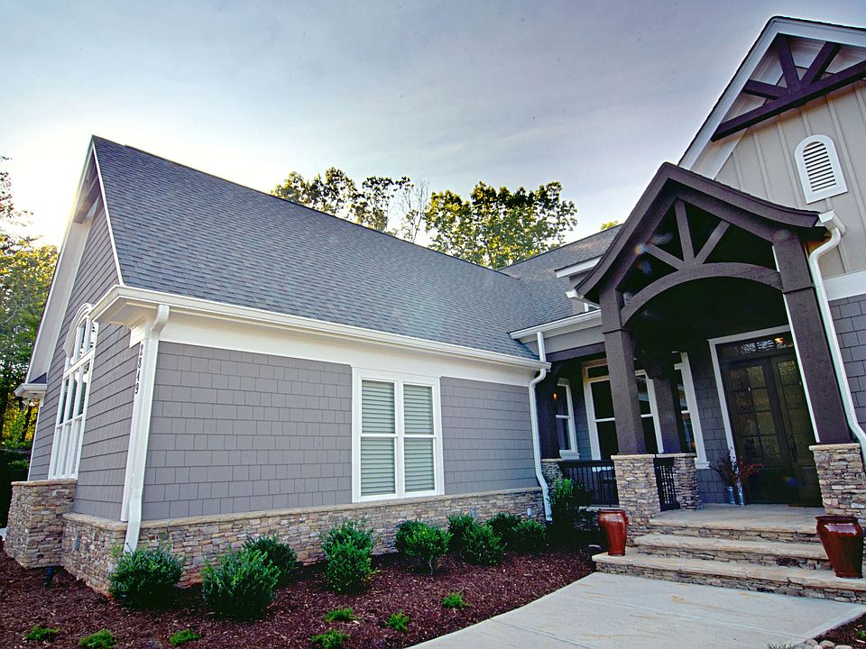 Stone, Wood & Hardi-plank materials.