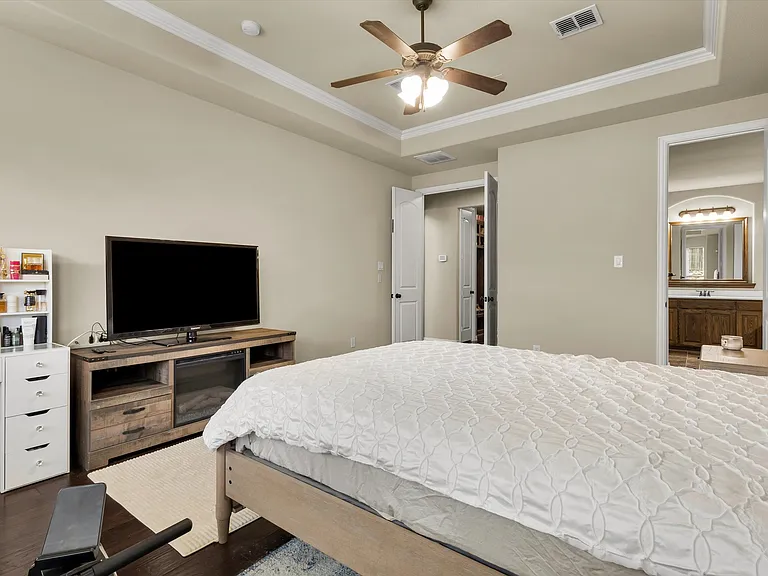 214 Crestbrook Dr — Photo 24