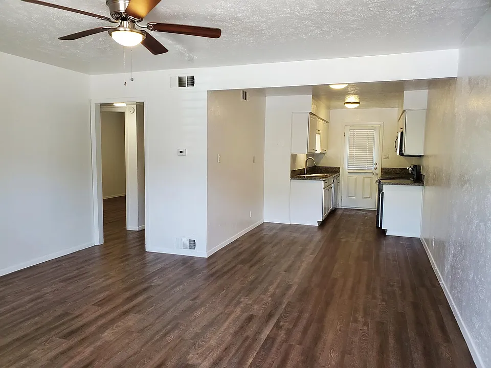 8786 Carroll Cir #3