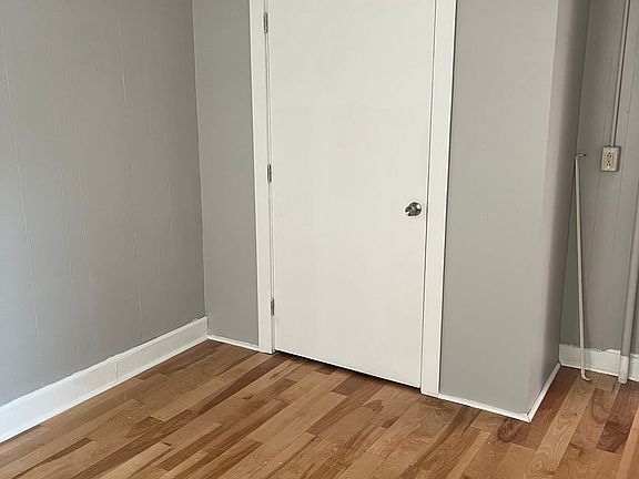 5th image of 205-209 Church St #11