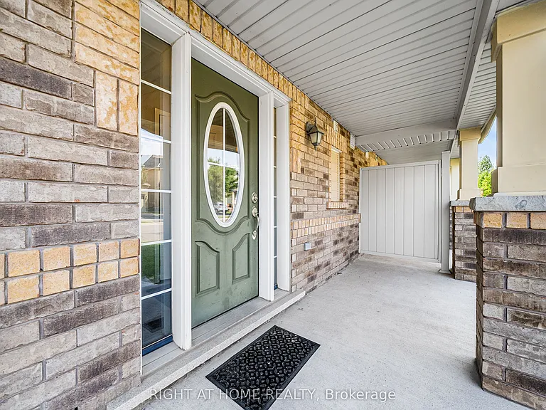 291 Woodley Cres — Photo 5