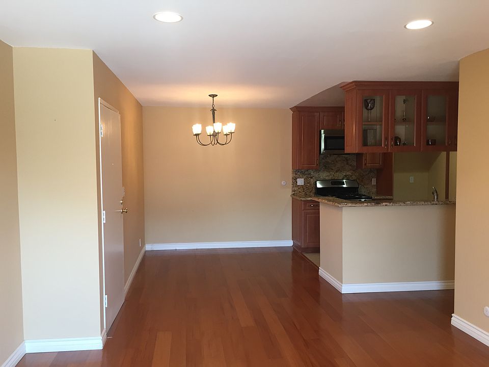 1st image of 365 Burchett St Unit 307